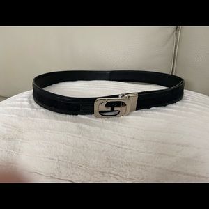 Gucci belt